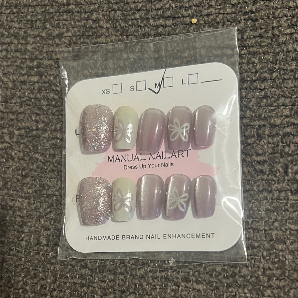 Manual Nailart Glitter and Floral Press-On Nails